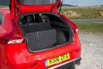 Volvo V40 D3 R-Design 2016 года (UK)
